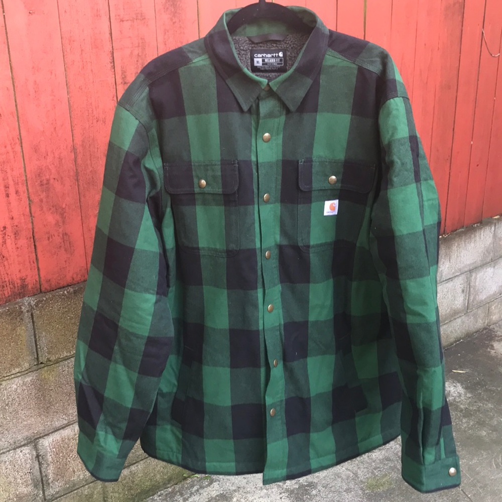 🐺🔥Carhartt plaid coat.🔥🐺